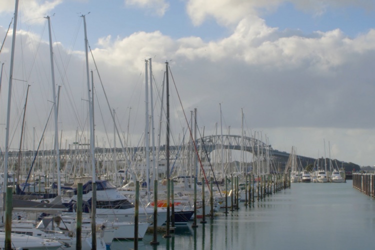 LI-invest-akl-evros-thumbnail